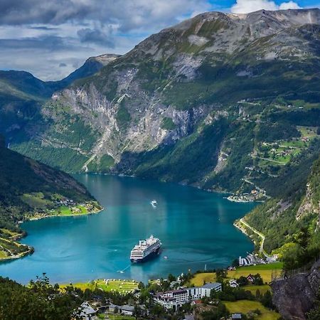 Leilighet I Hjertet Av Sunnmore! Sykkylven Exterior photo